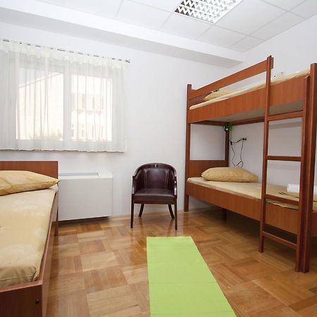 Cocoon Hostel & Apartments Ragusa Esterno foto