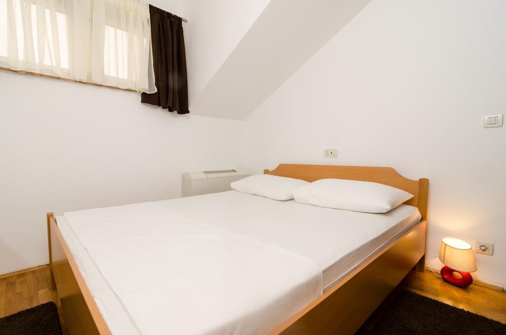 Cocoon Hostel & Apartments Ragusa Esterno foto