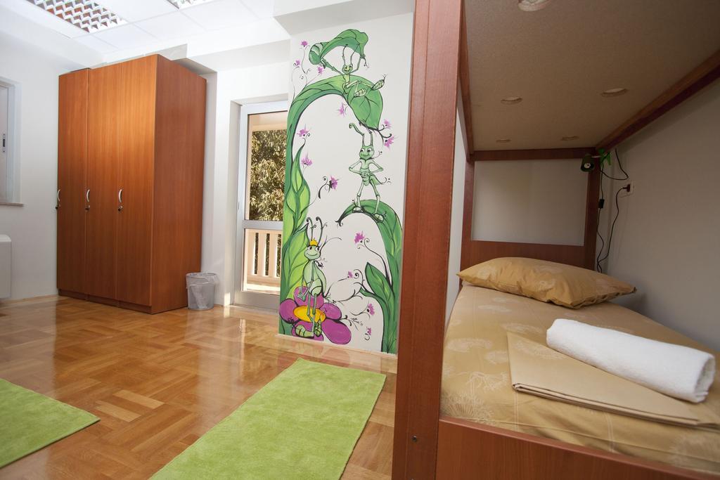 Cocoon Hostel & Apartments Ragusa Esterno foto