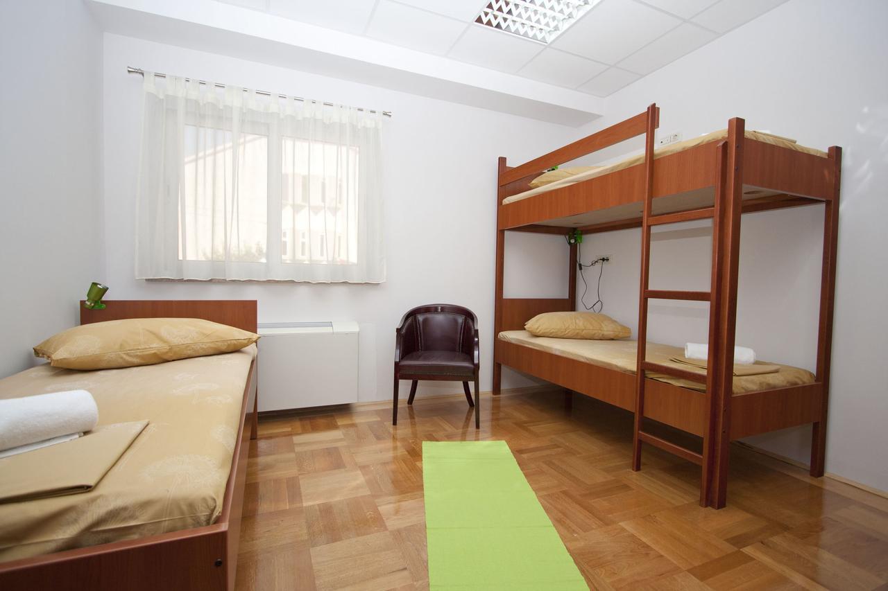 Cocoon Hostel & Apartments Ragusa Esterno foto