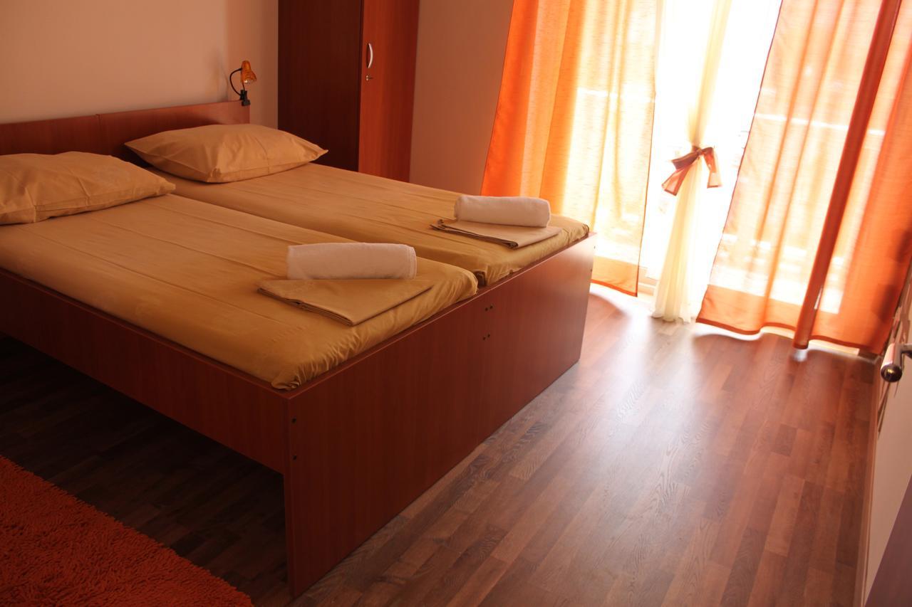 Cocoon Hostel & Apartments Ragusa Esterno foto